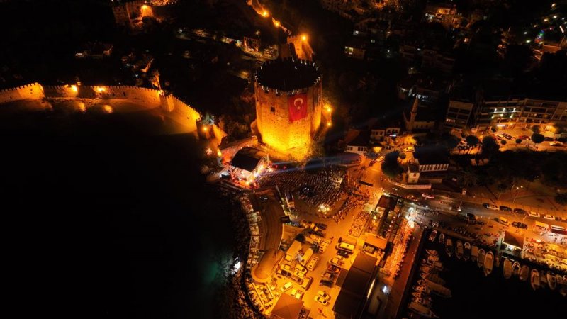 18. alanya uluslararası caz günleri 3. gününde de muhteşem bir müzik ziyafeti sundu