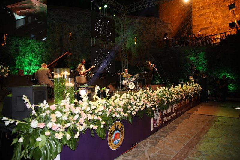 18. alanya uluslararası caz günleri 3. gününde de muhteşem bir müzik ziyafeti sundu