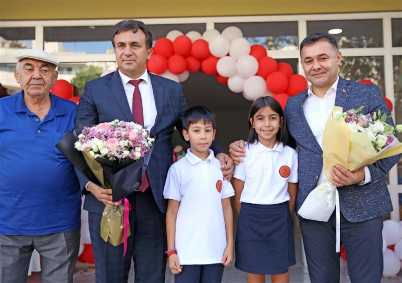 2023-2024 eğitim öğretim döneminin ilk ders zili çaldı