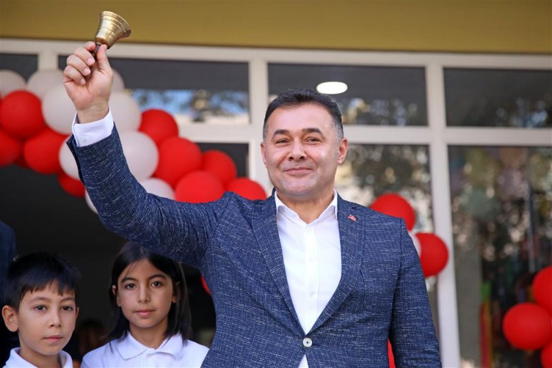 2023-2024 eğitim öğretim döneminin ilk ders zili çaldı