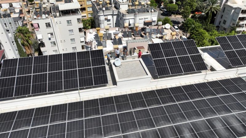 Alanya belediyesi enerjisini güneşten almaya devam ediyor