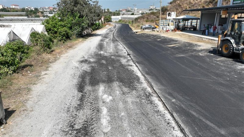 Alanya belediyesi’nden batı bölgesine büyük asfalt hamlesi - 3 kilometrelik konaklı toslak güzelbağ yolu asfaltlanıyor