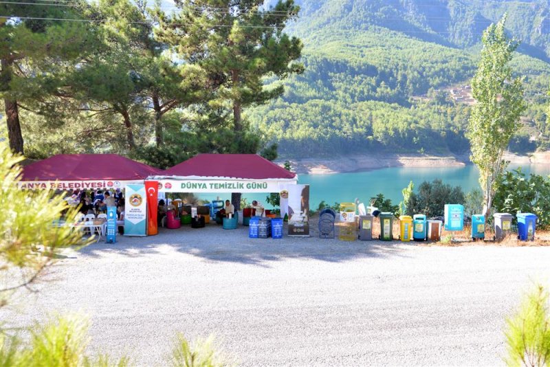 Alanya belediyesi’nden dünya temizlik günü’nde anlamlı etkinlik