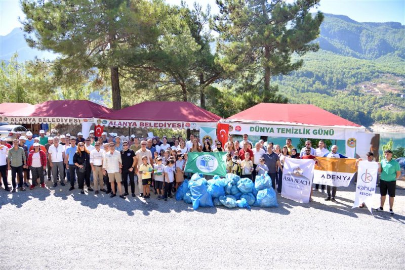 Alanya belediyesi’nden dünya temizlik günü’nde anlamlı etkinlik