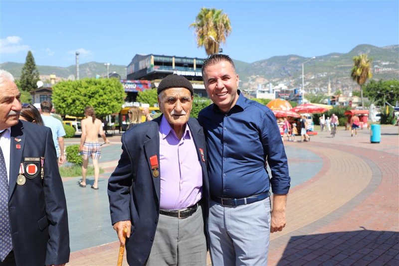 Alanya belediyesi’nden gaziler günü’nde anlamlı etkinlik