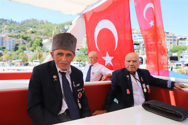 Alanya belediyesi’nden gaziler günü’nde anlamlı etkinlik