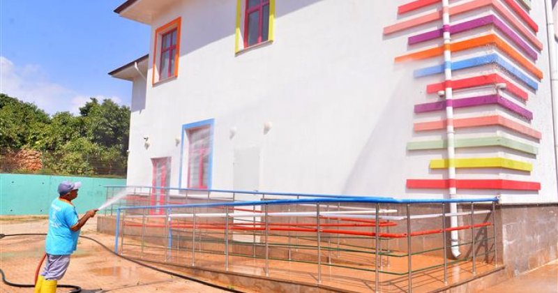 Alanya belediyesi’nden okullara temizlik desteği