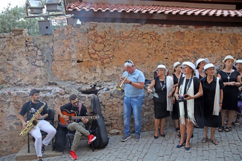 Alanya caz fotoğrafları sergisi kapılarını açtı
