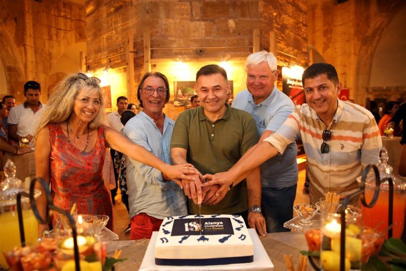 Alanya caz fotoğrafları sergisi kapılarını açtı