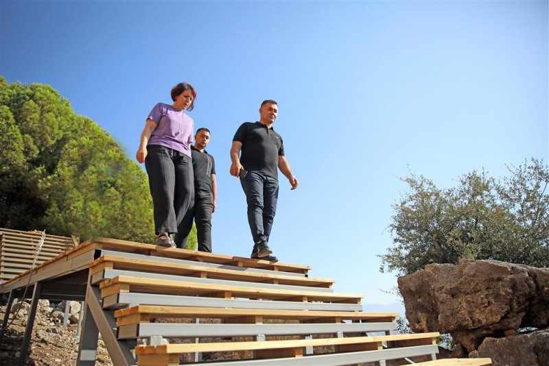 Alanya kalesi yayalaştırma projesi’nin son etabında çalışmalar sürüyor - başkan yücel: “teleferik ile kaleye çıkan ziyaretçiler kesintisiz muhteşem bir parkurla kızılkule’ye ulaşabilecek”