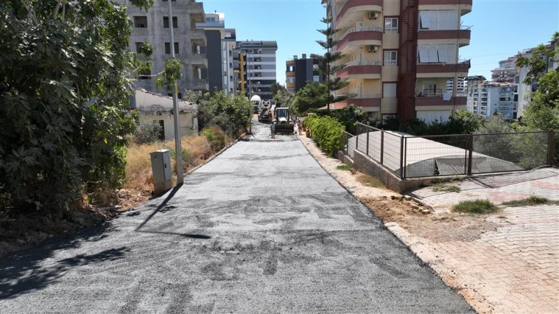 Beton yol çalışması avsallar mahallesi’nde devam ediyor