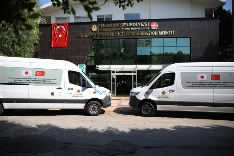 Japonya ile yapılan hibe programı ile alanya belediyesi’ne 2 engelli aracı kazandırıldı başkan yücel: hibe yolu ile belediyemiz kazandırdığımız araçlar engelli vatandaşlarımıza hayırlı olsun