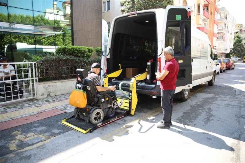 Japonya ile yapılan hibe programı ile alanya belediyesi’ne 2 engelli aracı kazandırıldı başkan yücel: hibe yolu ile belediyemiz kazandırdığımız araçlar engelli vatandaşlarımıza hayırlı olsun