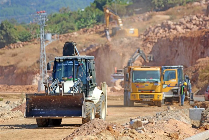 Kestel 30 metreli yolda asfalt çalışması başlatıldı