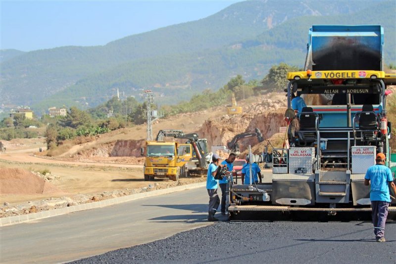 Kestel 30 metreli yolda asfalt çalışması başlatıldı