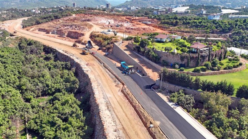 Kestel 30 metreli yolda asfalt çalışması başlatıldı