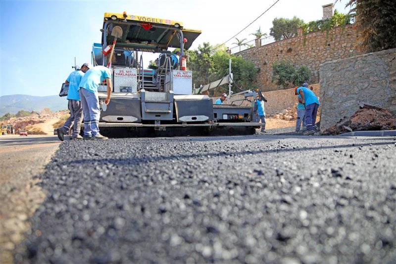 Kestel 30 metreli yolda asfalt çalışması başlatıldı