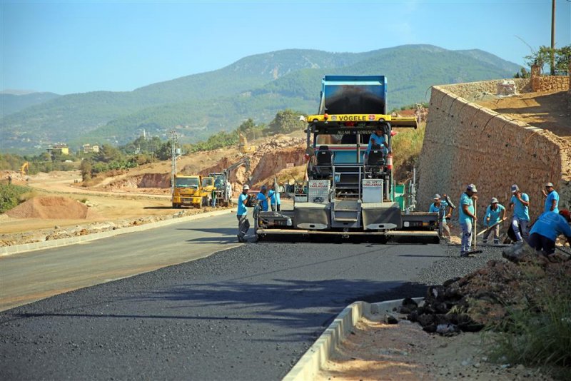 Kestel 30 metreli yolda asfalt çalışması başlatıldı
