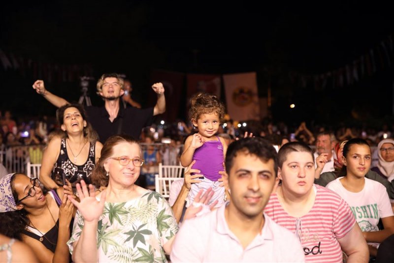 Oba tosunlar caddesi asfaltlandı