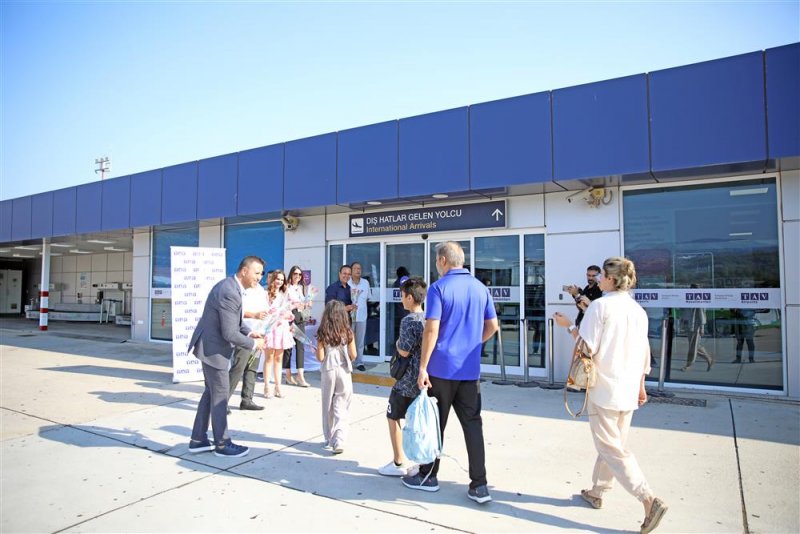 Taban airlines havayolları alanya’ya ilk uçuşunu gerçekleştirdi 101 yolcu gazipaşa-alanya havalimanı’na indi