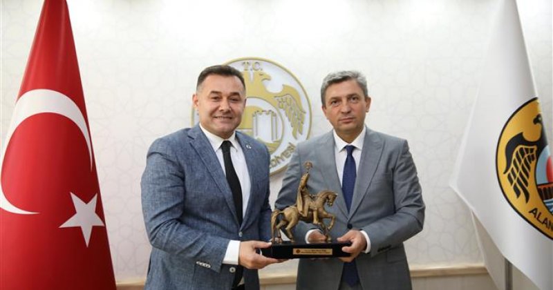 Vali hulusi şahin’den alanya belediyesi’ne ziyaret