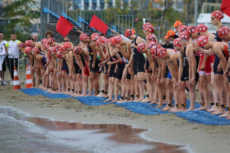 32. alanya triatlonu gerçekleştirildi - başkan yücel: triatlon demek alanya demek