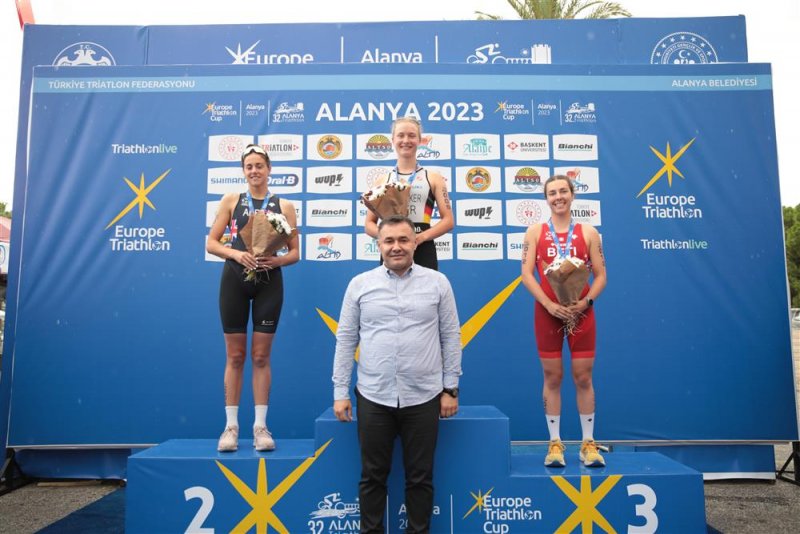 32. alanya triatlonu gerçekleştirildi - başkan yücel: triatlon demek alanya demek
