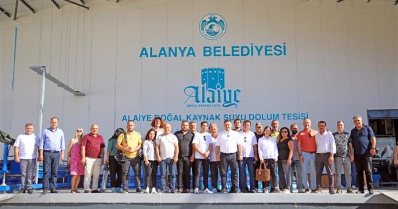 Alaiye su hizmete girdi başkan yücel: "hem kaliteli, hem yüzde 50 daha ucuz alaiye su'yu ürettik her eve girmesini sağlayacağız"