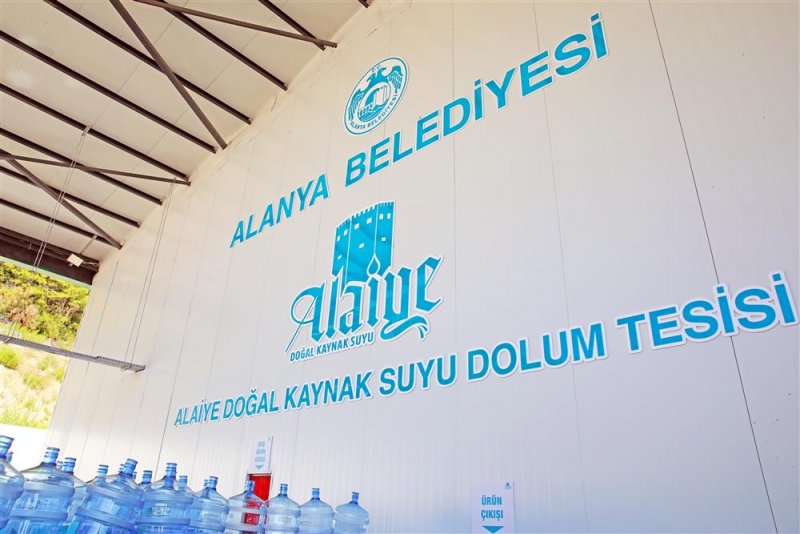 Alaiye su hizmete girdi başkan yücel: &quot;hem kaliteli, hem yüzde 50 daha ucuz alaiye su'yu ürettik her eve girmesini sağlayacağız&quot;