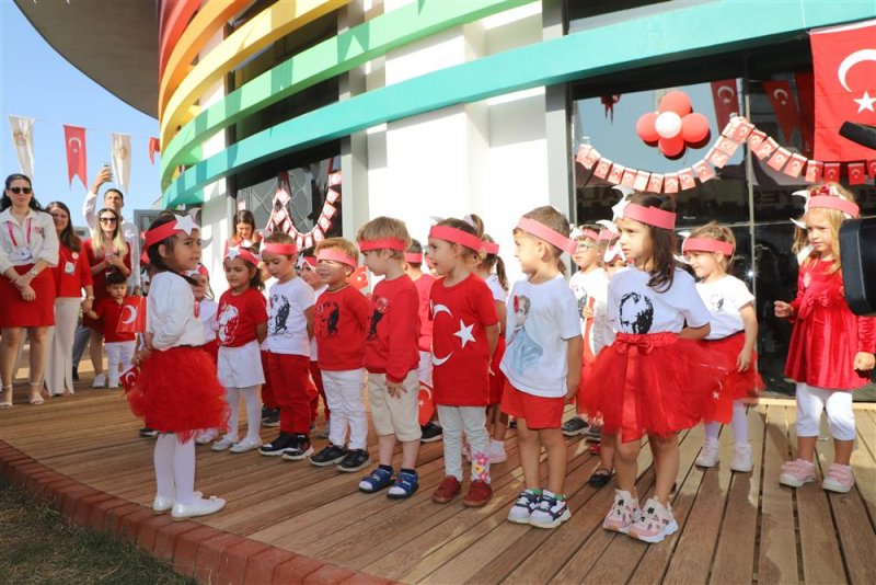 Alanya belediye kreşinde cumhuriyet’in 100. yıl coşkusu
