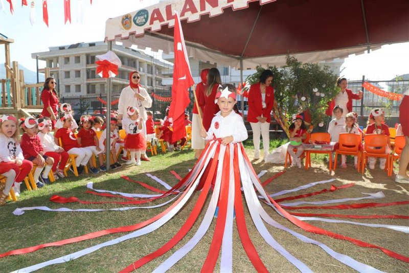 Alanya belediye kreşinde cumhuriyet’in 100. yıl coşkusu