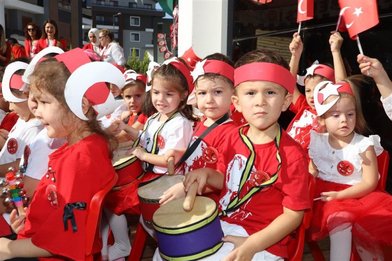 Alanya belediye kreşinde cumhuriyet’in 100. yıl coşkusu