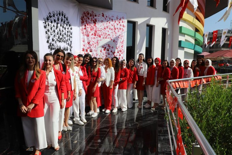 Alanya belediye kreşinde cumhuriyet’in 100. yıl coşkusu