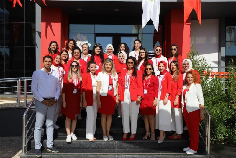 Alanya belediye kreşinde cumhuriyet’in 100. yıl coşkusu