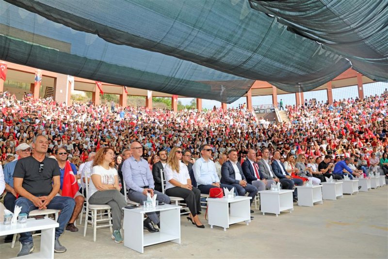 Alanya’da ilber ortaylı rüzgarı