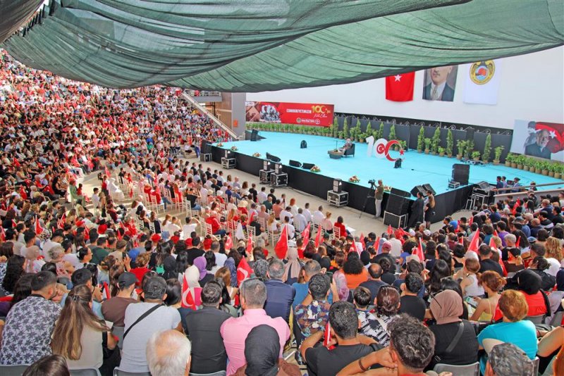 Alanya’da ilber ortaylı rüzgarı