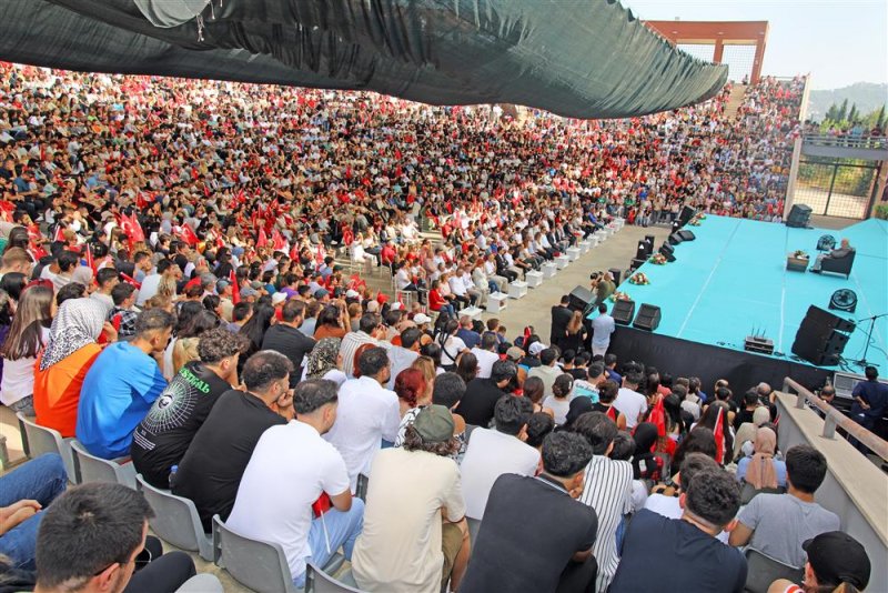 Alanya’da ilber ortaylı rüzgarı