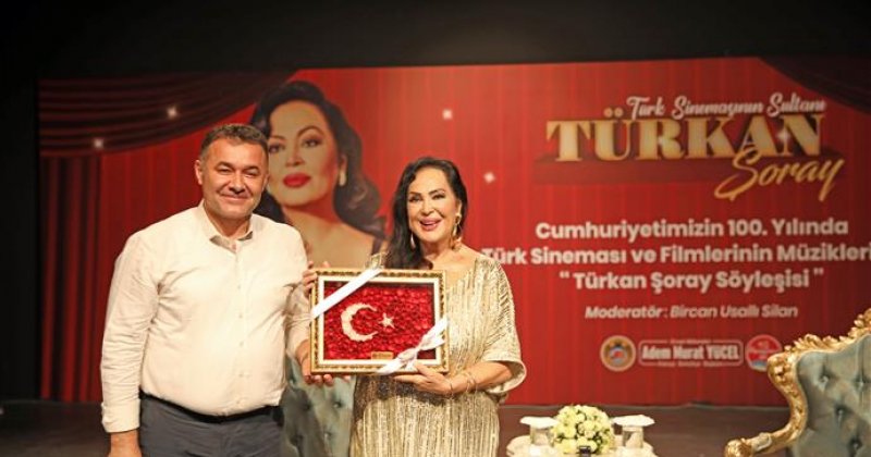 Alanya’da türkan şoray rüzgarı cumhuriyet’in 100. yılında türk sinemasının sultanı alanya’daydı