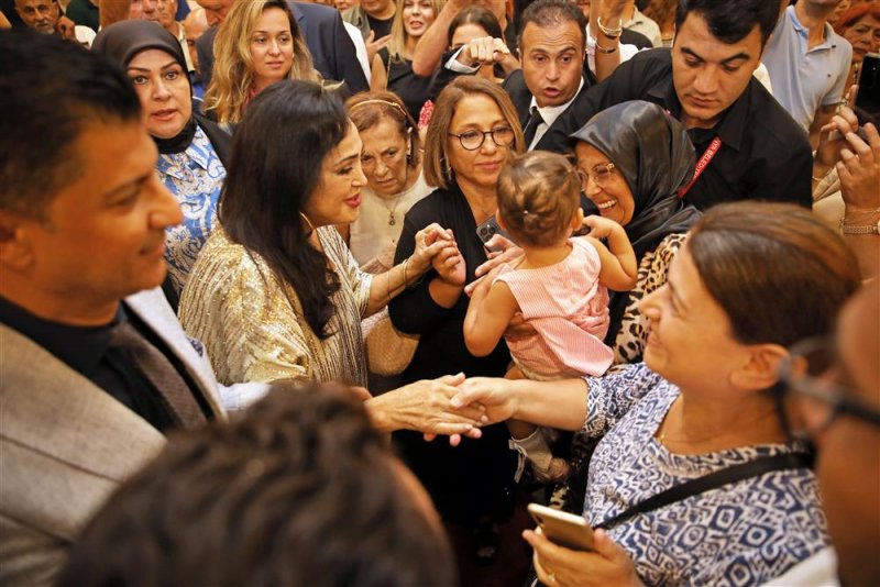 Alanya’da türkan şoray rüzgarı cumhuriyet’in 100. yılında türk sinemasının sultanı alanya’daydı