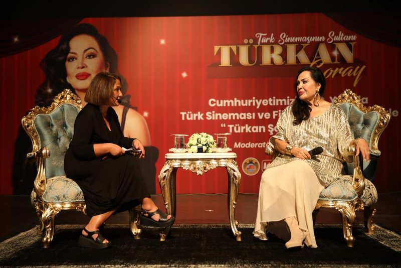 Alanya’da türkan şoray rüzgarı cumhuriyet’in 100. yılında türk sinemasının sultanı alanya’daydı