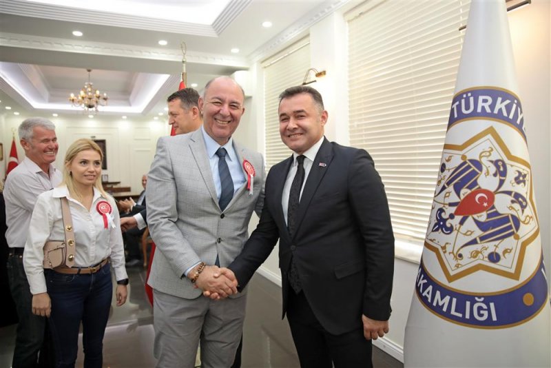 Cumhuriyet 100 yaşında 29 ekim kutlamaları coşkuyla sürüyor
