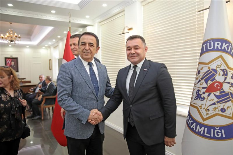 Cumhuriyet 100 yaşında 29 ekim kutlamaları coşkuyla sürüyor