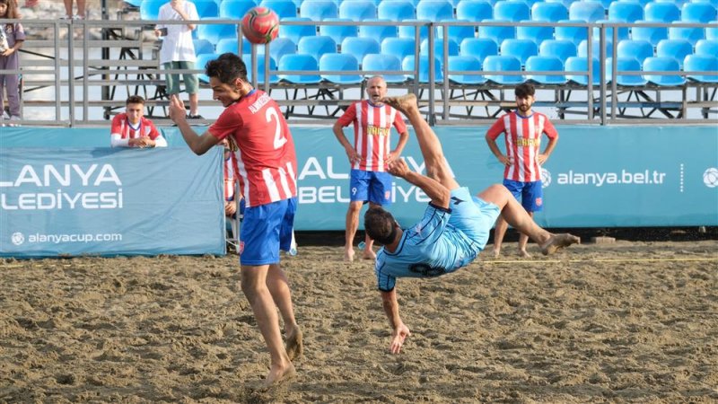 Kumda şampiyon cıty lıne alanya belediyespor