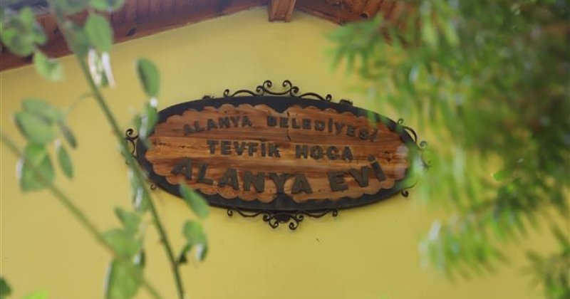 Tevfik hoca alanya evi her yaştan vatandaşa hizmet veriyor
