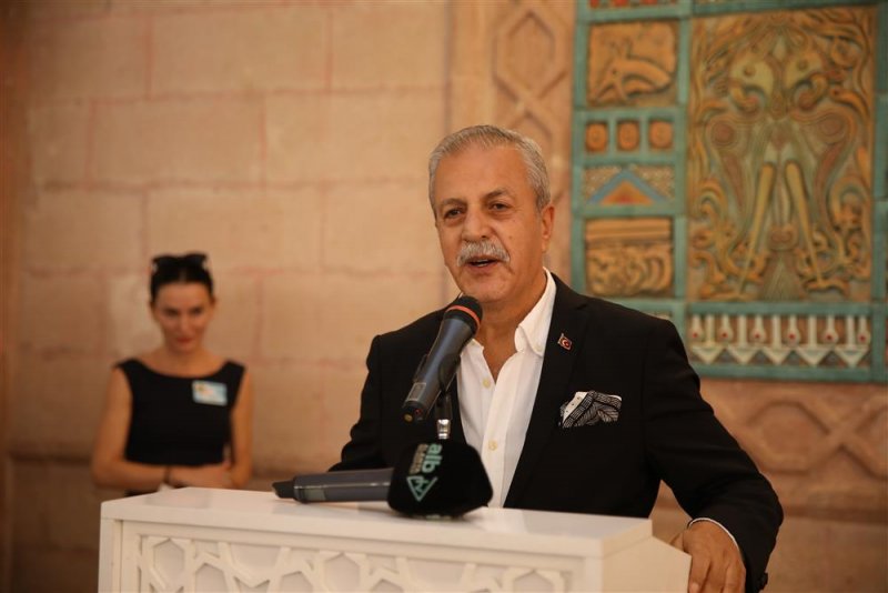 8. alanya uluslararası sanat sergisi açıldı