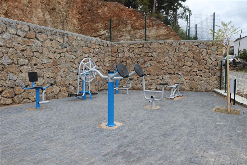 Alanya belediyesi’nden 2 mahalleye daha yeni çocuk parkı