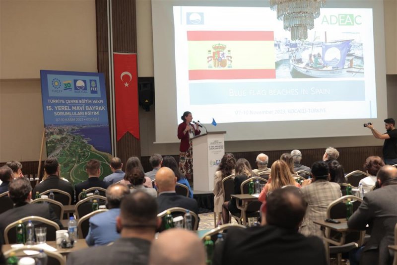 Alanya belediyesi uluslararası katılımlı 15. yerel mavi bayrak sorumluları eğitimine katıldı