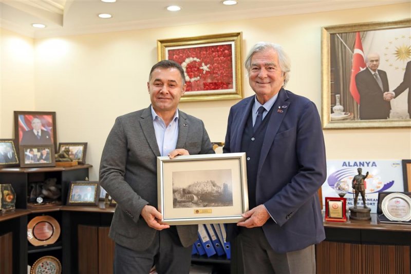 Alanya resmen “sporun başkenti” oldu - başkan yücel: ödülümüzü 7 aralık’ta brüksel’de alacağız