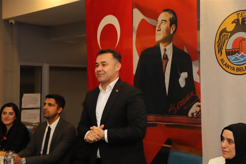 Başkan yücel 24 kasım’da alanya belediyesi’nin öğretmenleri ile bir araya geldi