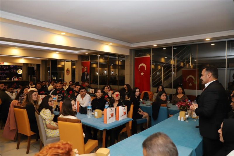 Başkan yücel 24 kasım’da alanya belediyesi’nin öğretmenleri ile bir araya geldi